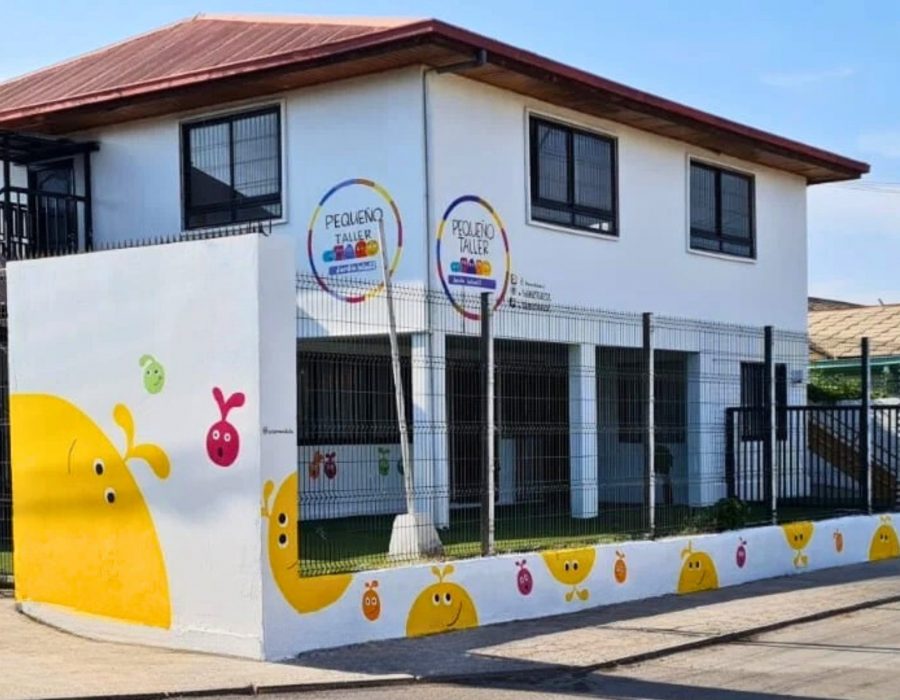 pequeño taller desde afuera